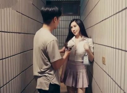 sex viet nam me con Em trai vào phòng mò bướm chị gái bất chấp má đang ở nhà